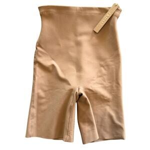 NWT SKIMS Body Core Sculpt Mid-Rise Short – Sienna – Size XS – Retail $78